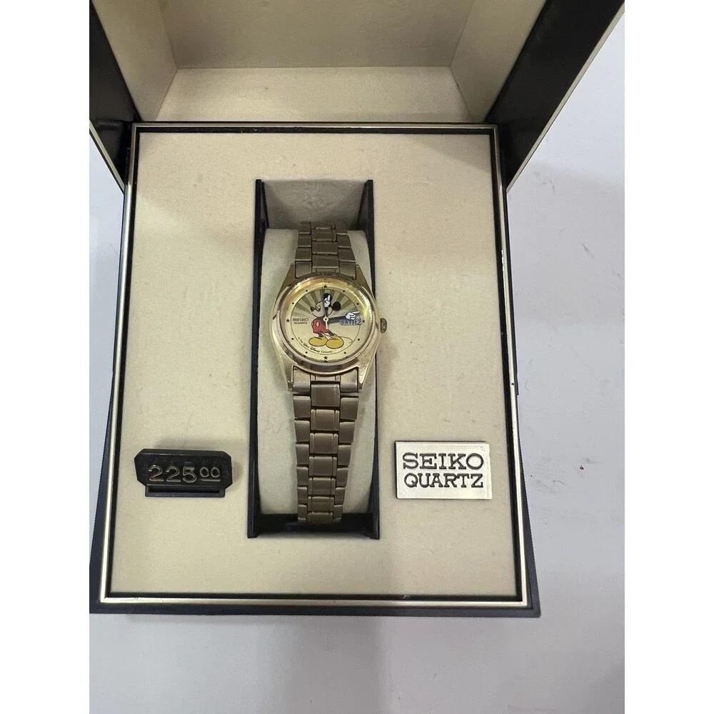 Vintage Seiko Mickey Mouse Watch 3Y03-0039 Starburst Ladies Gold Tone Box Tag